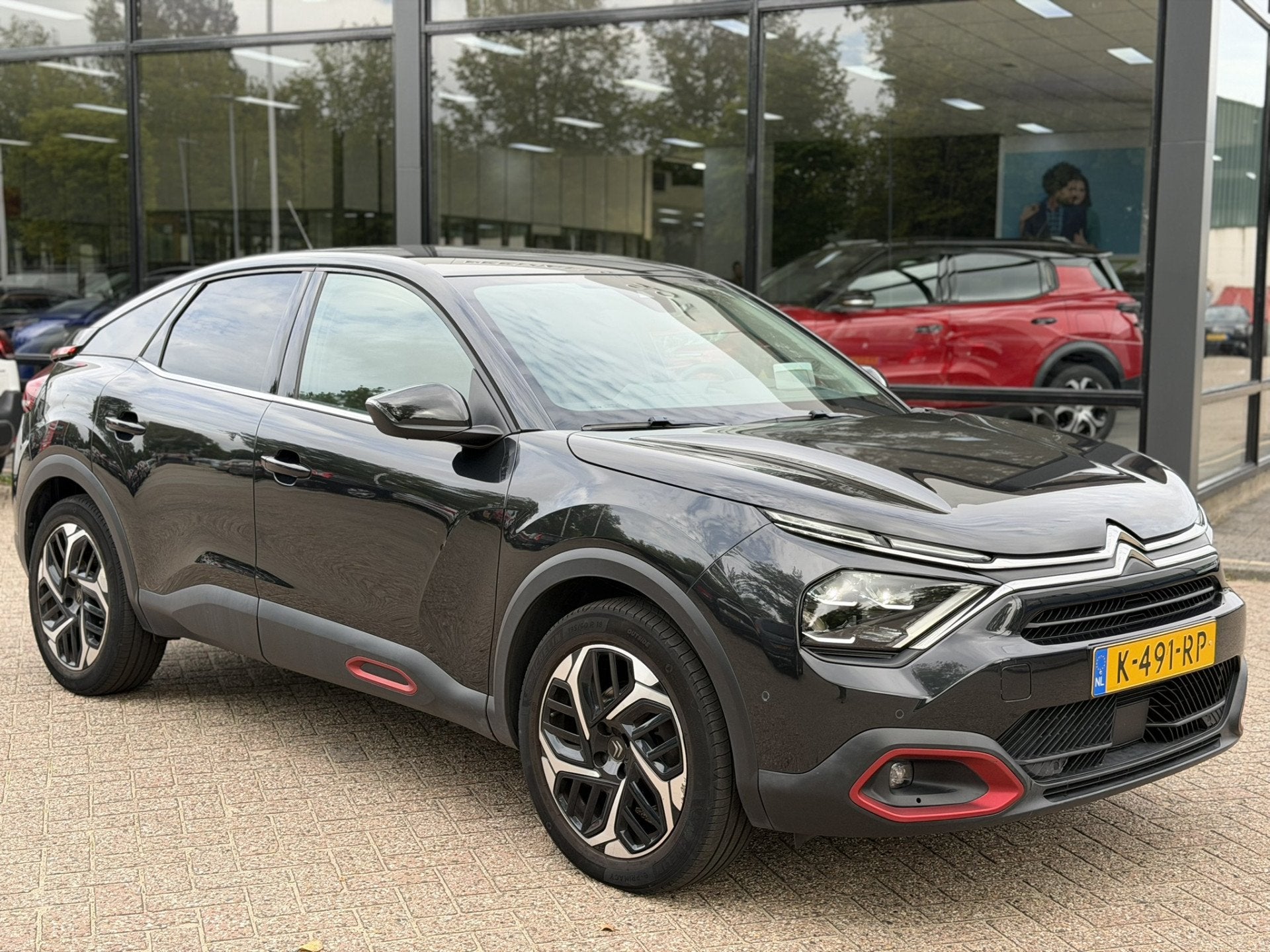 Citroën C4 130pk Business Plus Camera | Carplay | 1ste eige, Dealer onderhouden, Gebruikt, 1199 cc, Leder en Stof