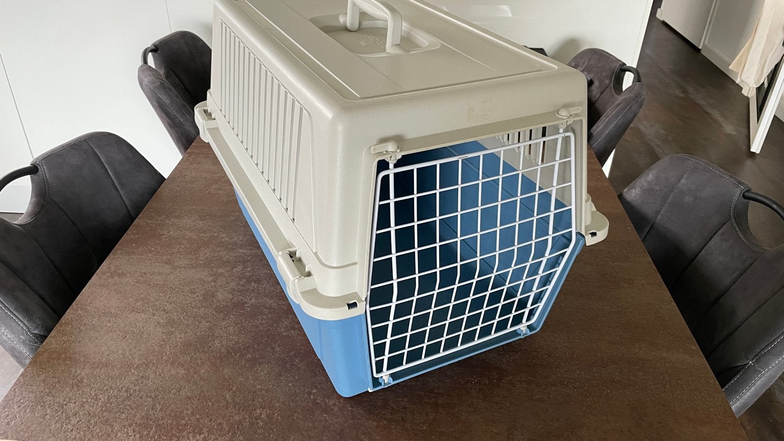 Ferplast Atlas 30 reisbox voor kat, konijn of kleine hond., Dieren en Toebehoren, Ophalen, Zo goed als nieuw