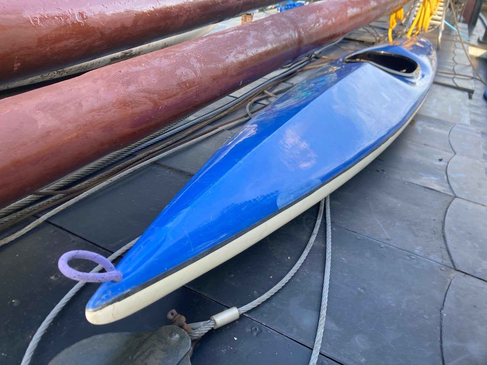 Stip Yaks Wildwater Kajak - 4,5 meter, Watersport en Boten, Ophalen, Gebruikt, Eén persoon, Wildwaterkano