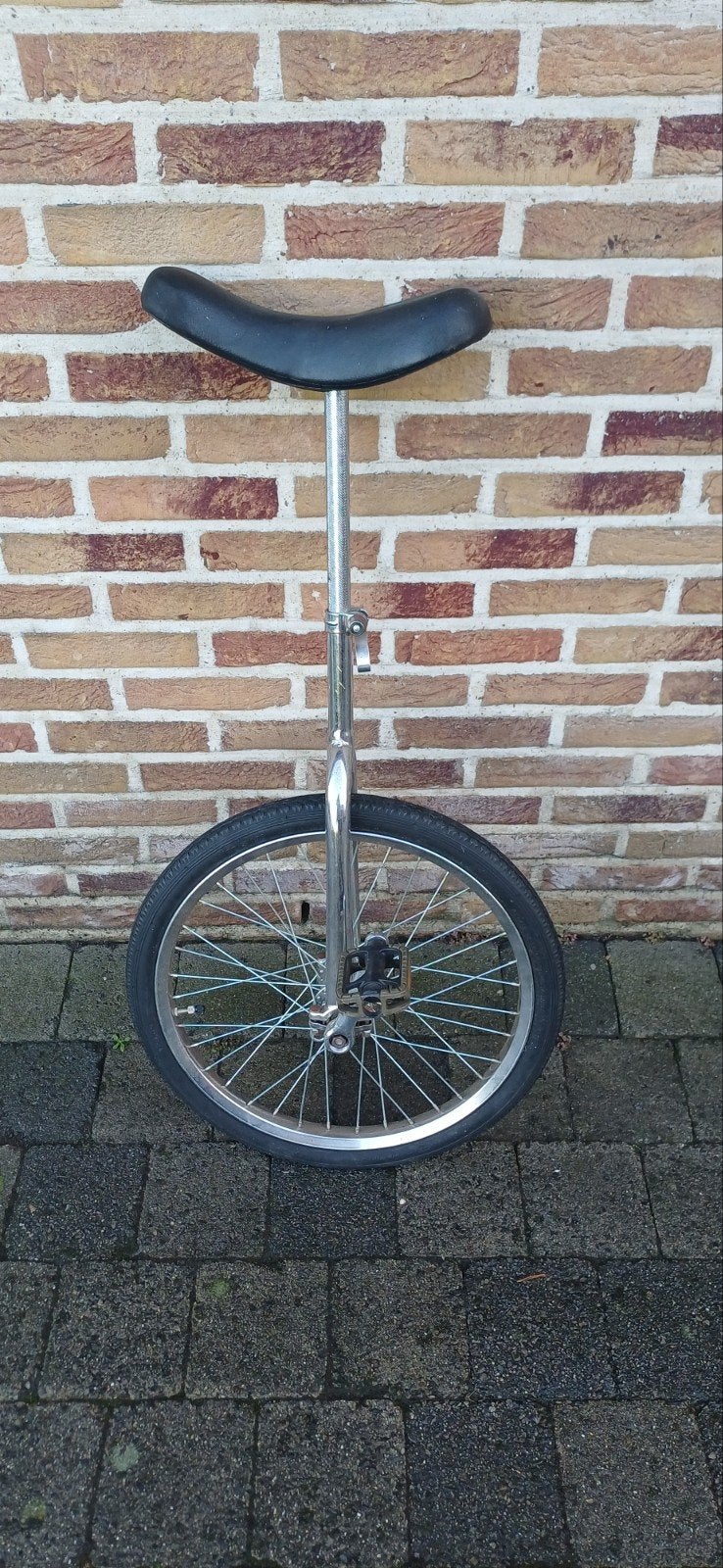 Eenwieler, Fietsen en Brommers, Ophalen, Gebruikt