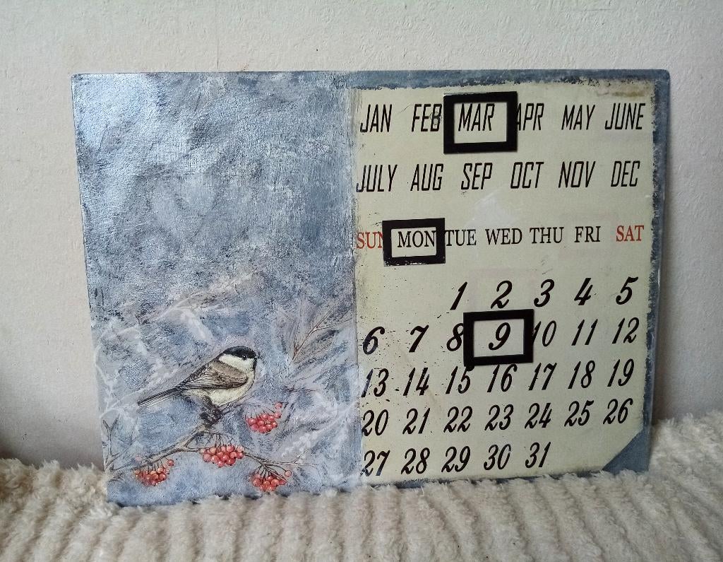 Unieke eeuwigdurende kalender vogel tak besjes metaal, Ophalen, Jaarkalender, Nieuw