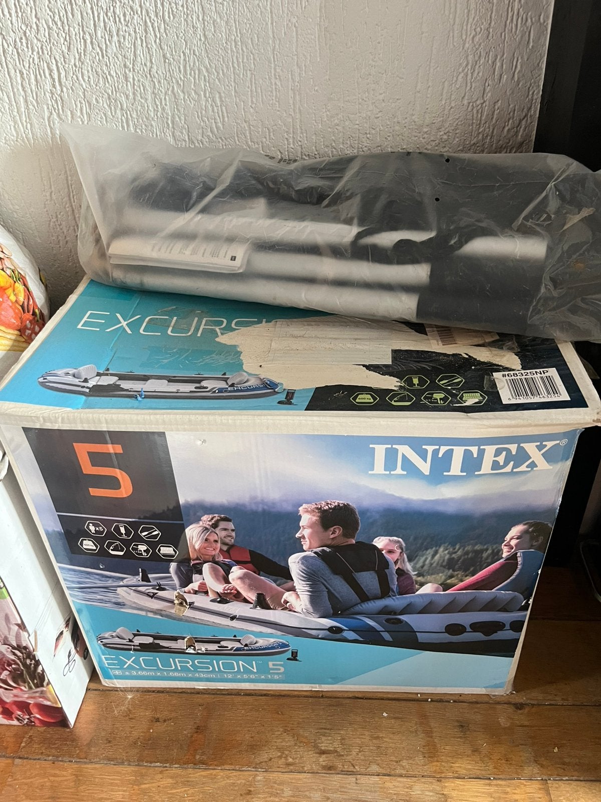 Intex Excursion 5, Ophalen, Zo goed als nieuw