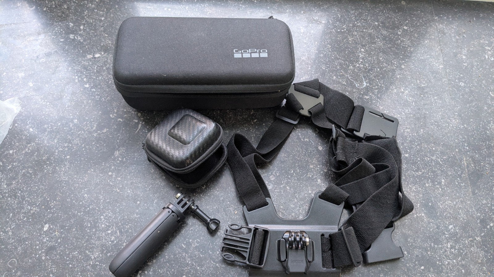 GoPro Hero 10 Black met accessoires en koffer, Audio, Tv en Foto, Ophalen of Verzenden, Zo goed als nieuw, GoPro