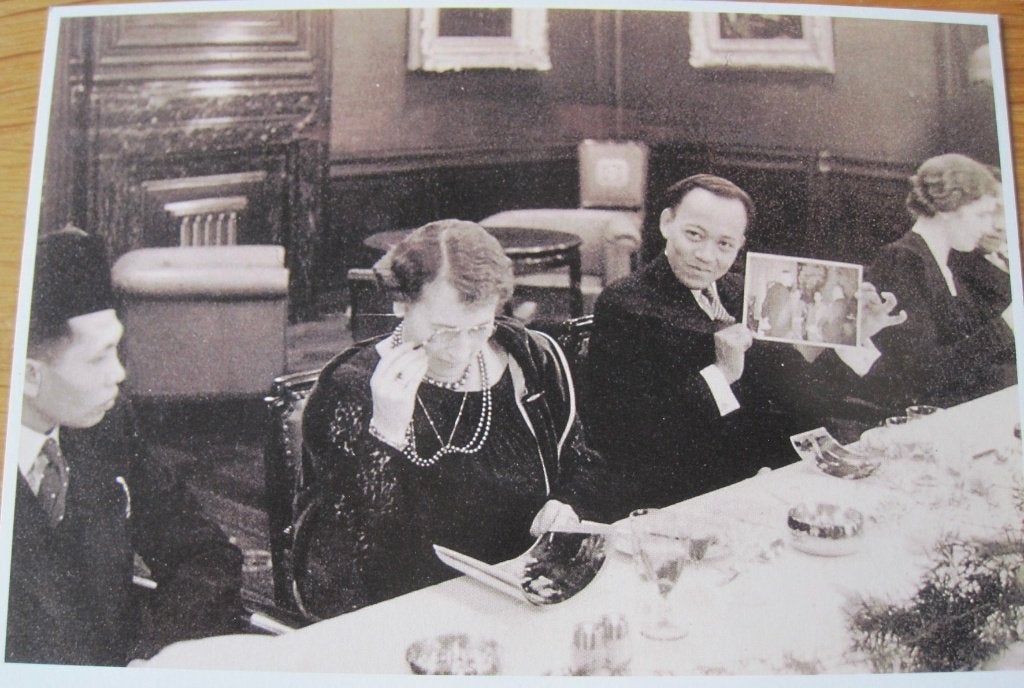 Foto van Erich Salomon - Indische vorsten - 1937, Verzamelen, Ophalen of Verzenden, 1920 tot 1940, Ongelopen, Politiek en Historie
