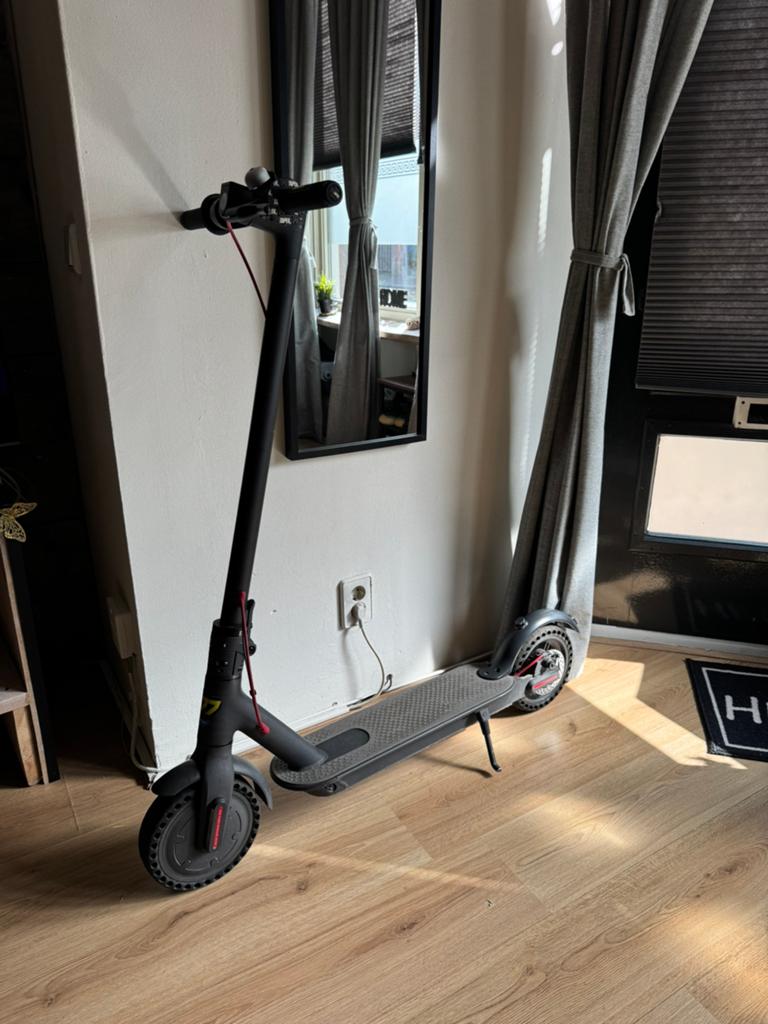 Opvoerbare xiaomi m365 40km/h, Fietsen en Brommers, Steps, Gebruikt, Elektrische step (E-scooter), Ophalen