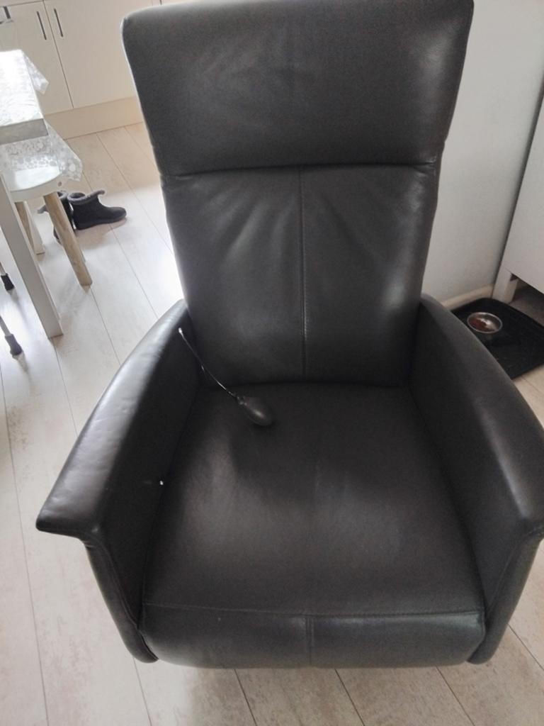 Prominent leren relaxfauteuil - Zo goed als nieuw, Modern, Comfort, Ophalen of Verzenden, Zo goed als nieuw, Leer