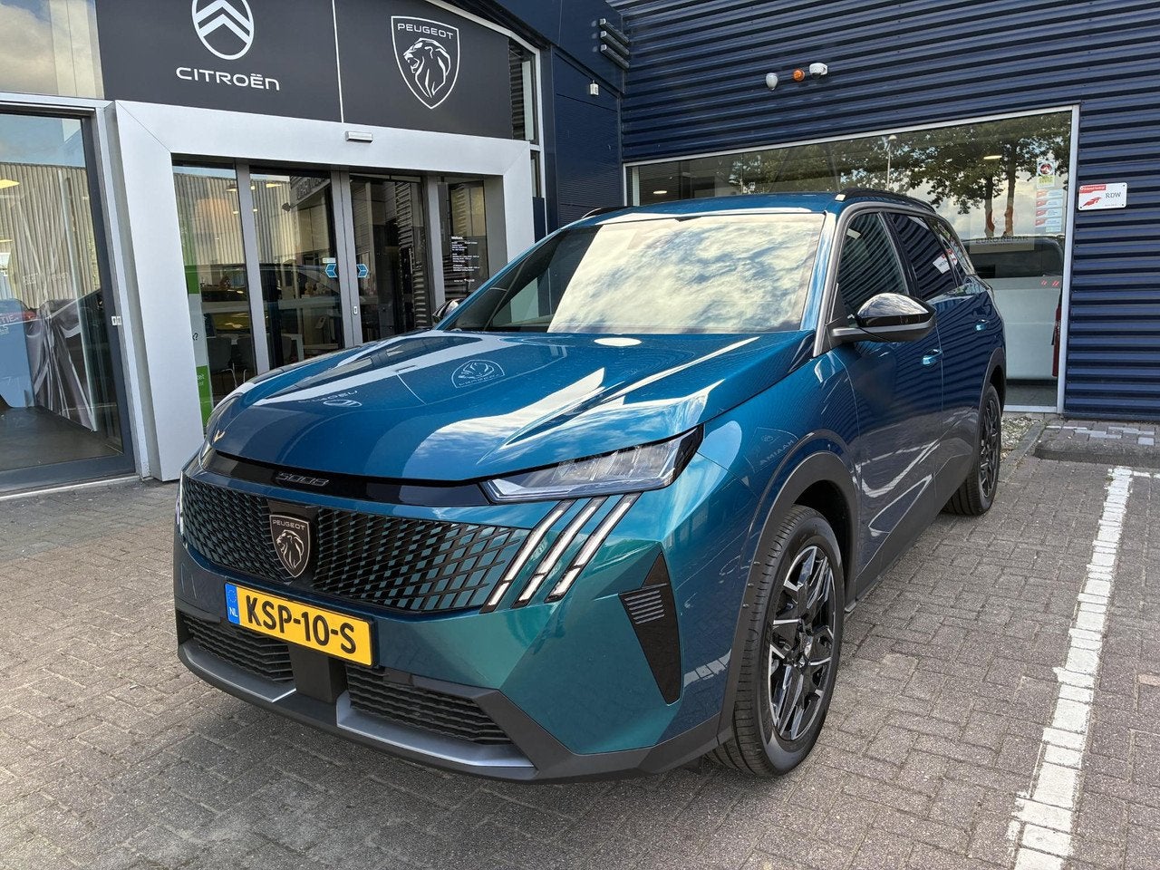 Peugeot 5008 1.2 Hybrid 145pk Allure 7persoons | Dodehoekbew, Automaat, 145 pk, Gebruikt, 1199 cc