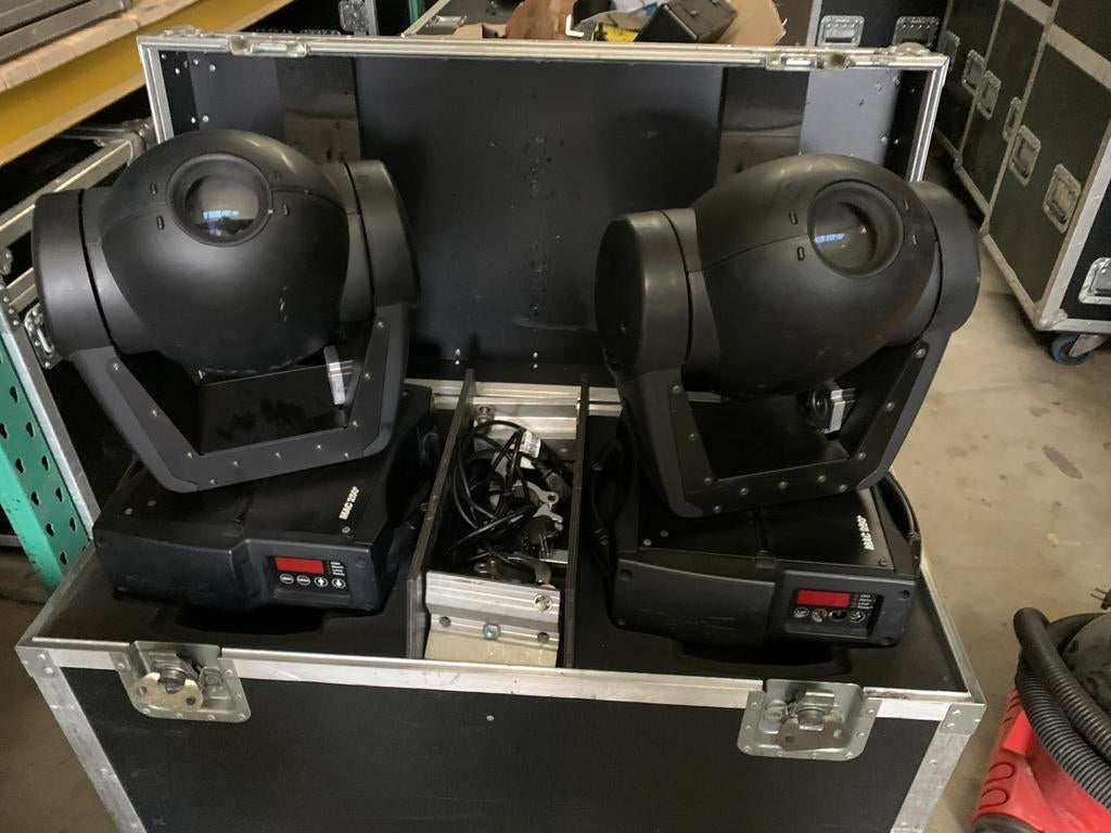 Martin 250 incl. Flightcase, Muziek en Instrumenten, Ophalen, Gebruikt, Licht, Kleur