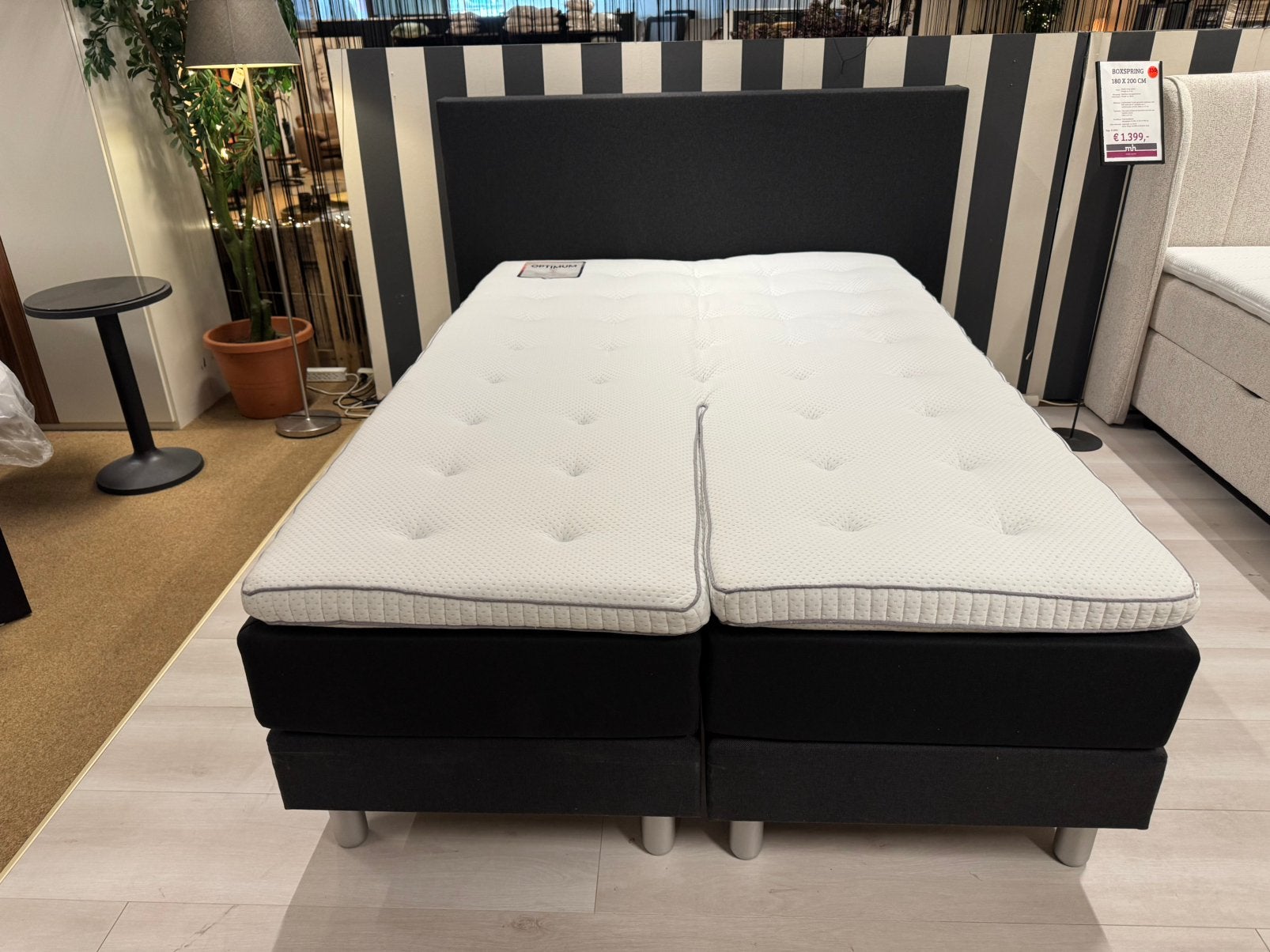Boxspring 140 x 210cm zwart stof  €399,- Direct/Leverbaar, Ophalen, #Boxspring#210cm#Slapen#XL#Zwart#Stof#140#Goedkoop, 140 cm