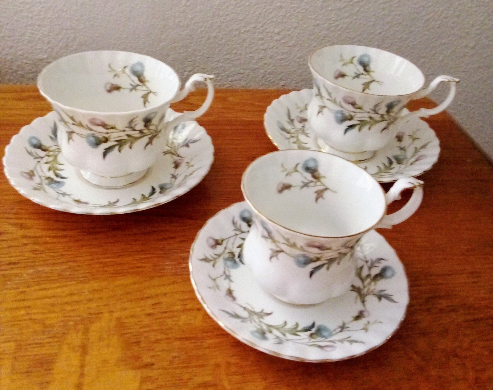Royal Albert Brigadoon, Verzamelen, Porselein, Kristal en Bestek, Ophalen of Verzenden, Zo goed als nieuw, Porselein, Kop en/of schotel