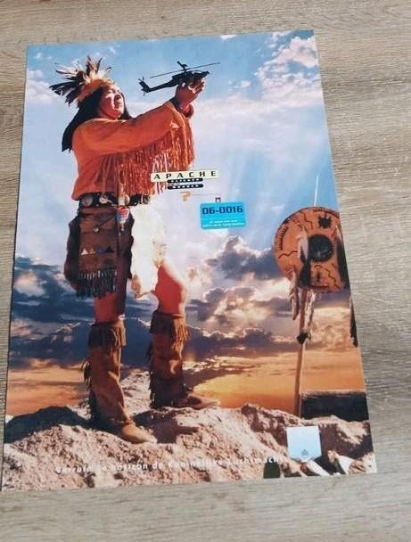 Vintage poster luchtmacht KL apache indiaan helikopter, Ophalen of Verzenden, Zo goed als nieuw, Kaart, Foto of Prent