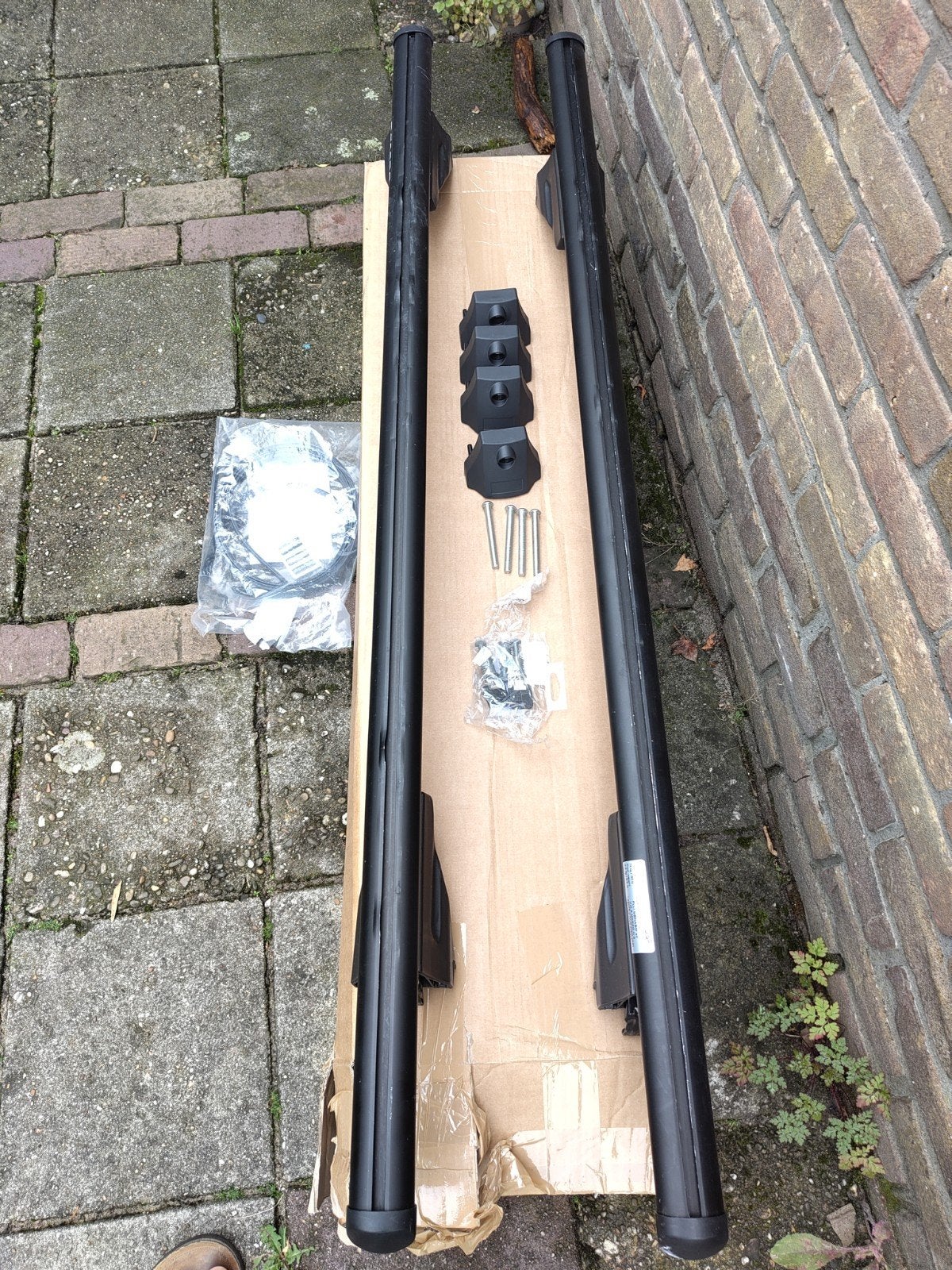 Menabo Tiger XL dakdragers voor dichte dakrand, met sloten, Auto diversen, Dakdragers, Ophalen of Verzenden, Gebruikt