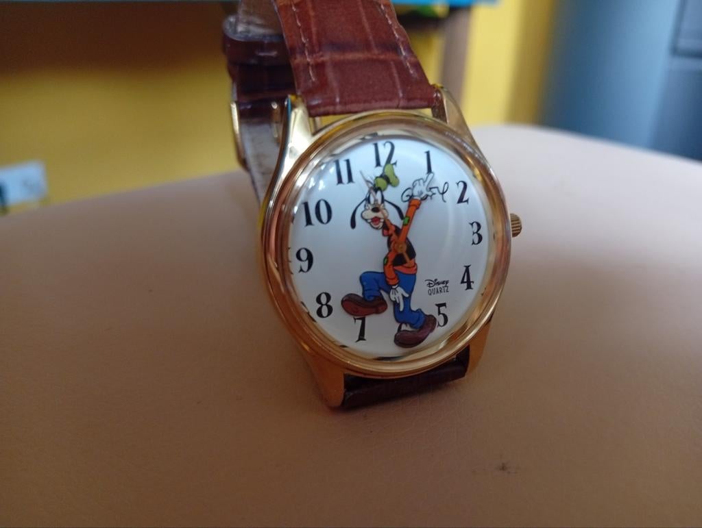 Superleuk Disney Goofy horloge, armpjes zijn de wijzers, Verzamelen, Ophalen of Verzenden