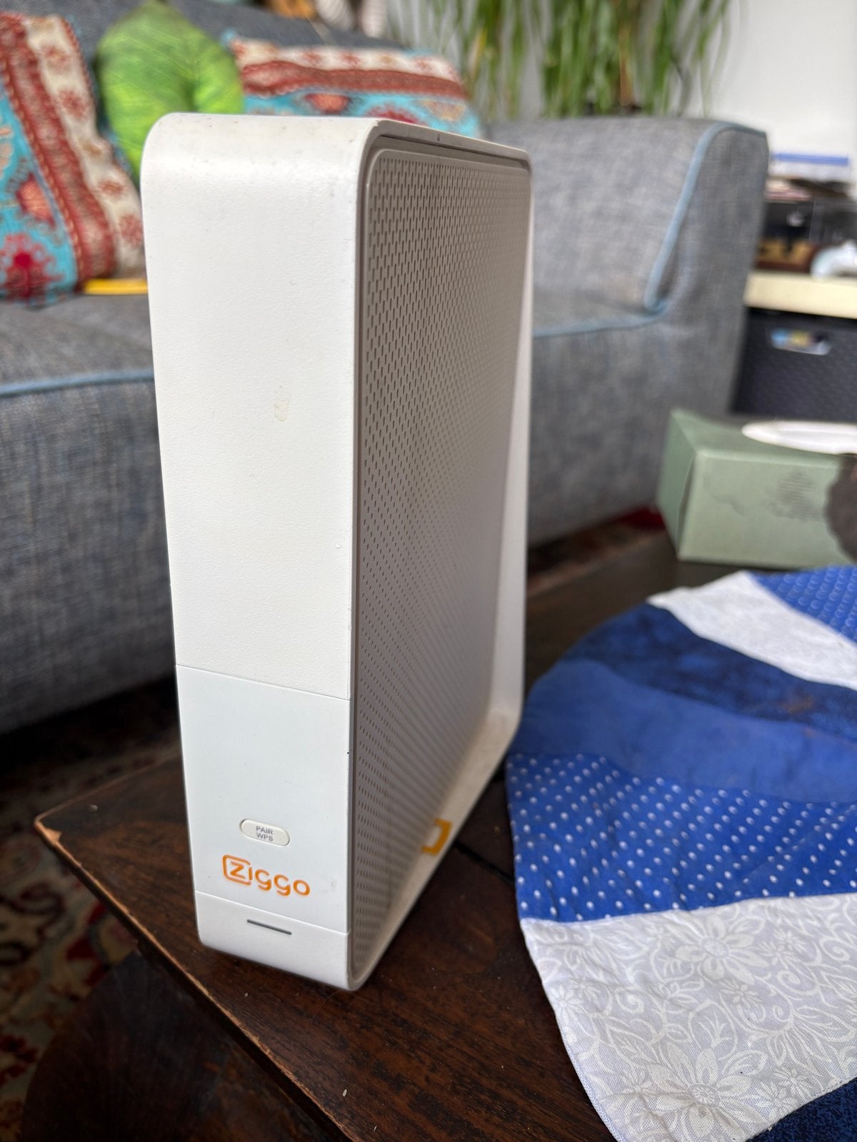 Ziggo Connectbox CH7465LG-ZG modem/router, Computers en Software, Routers en Modems, Ophalen of Verzenden, Gebruikt, Router met modem