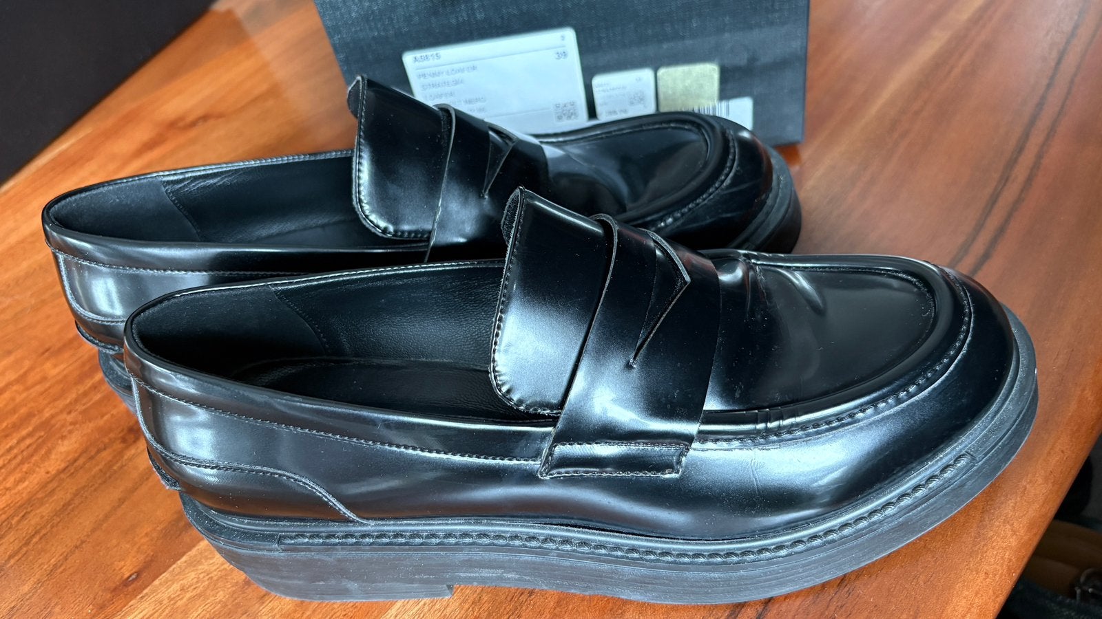Strategia loafers, Ophalen of Verzenden, Zo goed als nieuw, Zwart, Instappers