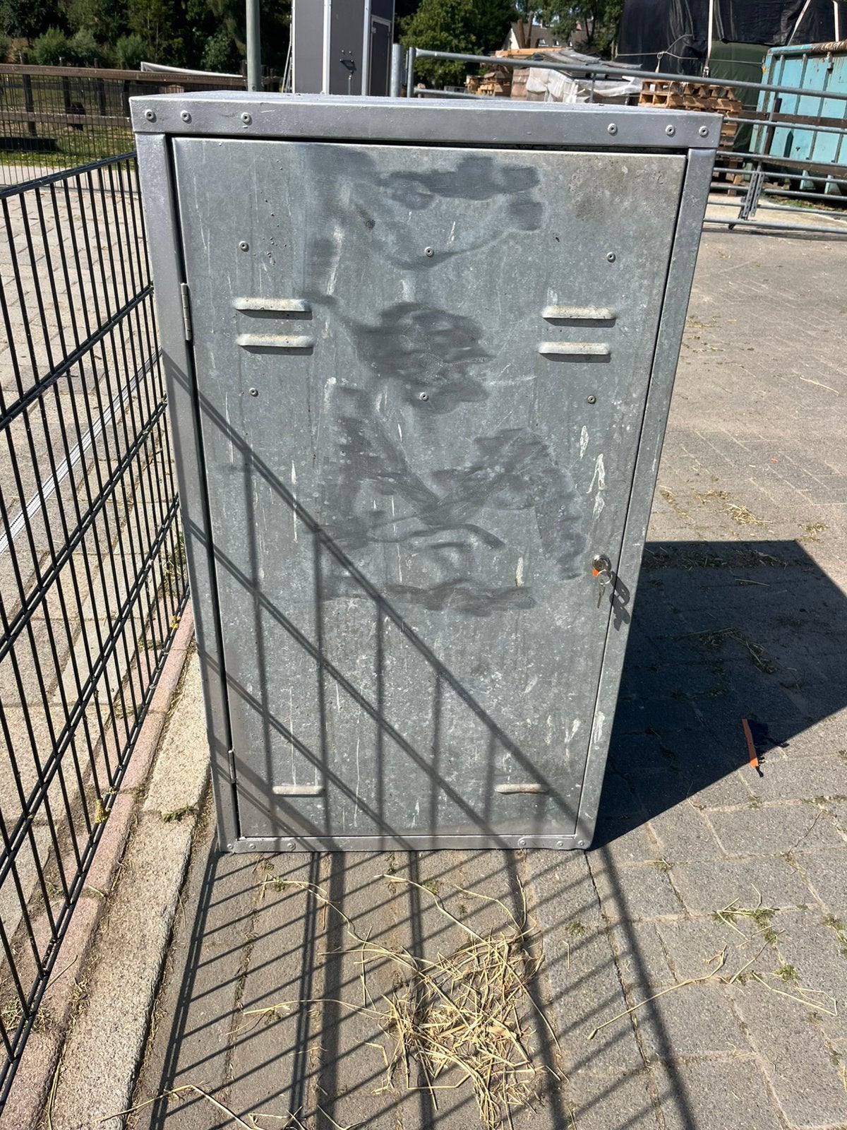 Zadelkast met nieuw slot ( 2 sleutels ), Dieren en Toebehoren, Ophalen of Verzenden, Gebruikt