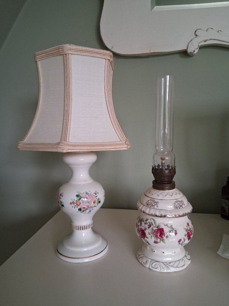 Kleine schattige lampjes in brocante., Ophalen