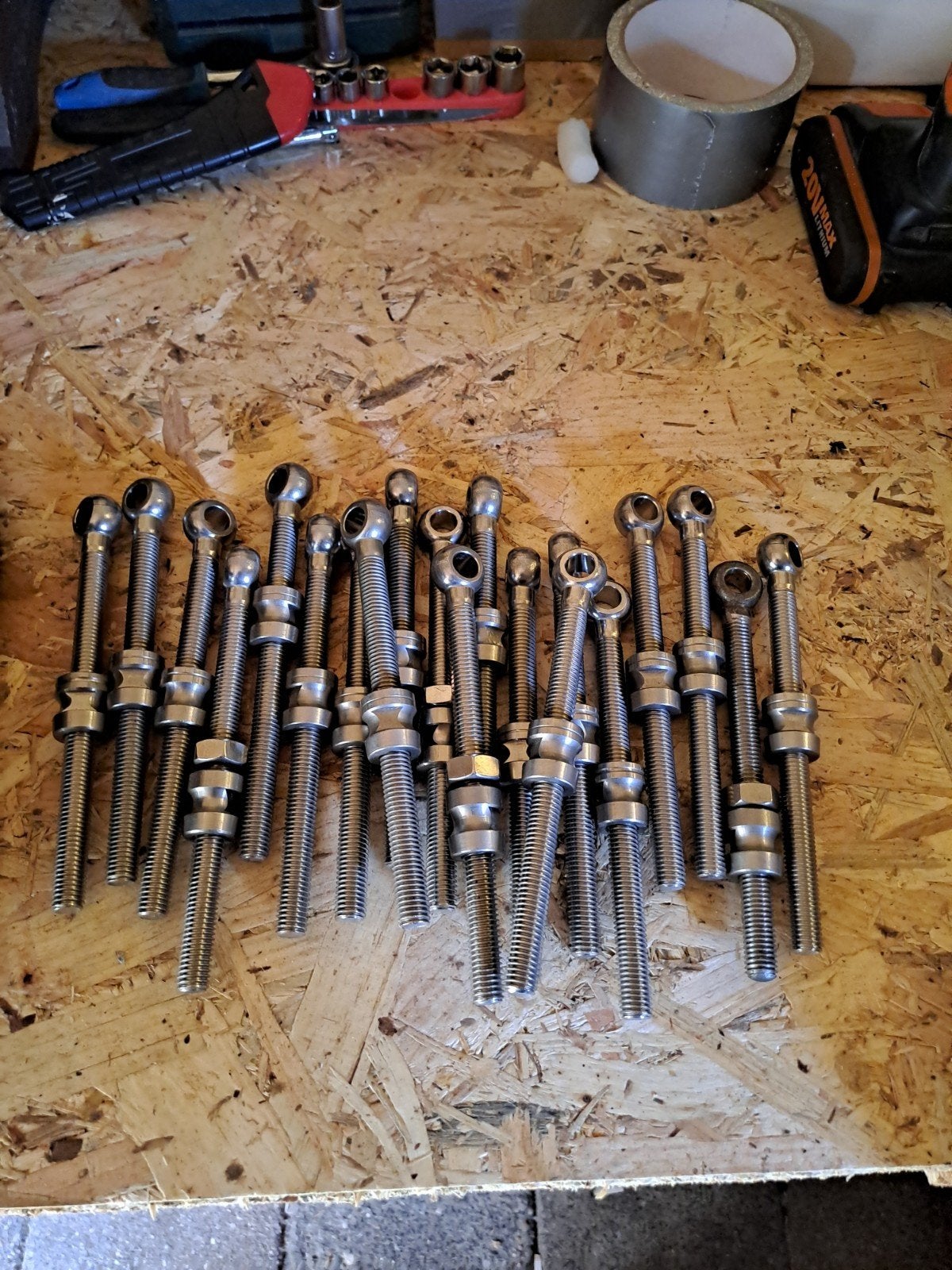 20 stuks nieuwe oogschroeven, Doe-het-zelf en Verbouw, Ophalen of Verzenden, Nieuw, Bouten of Moeren