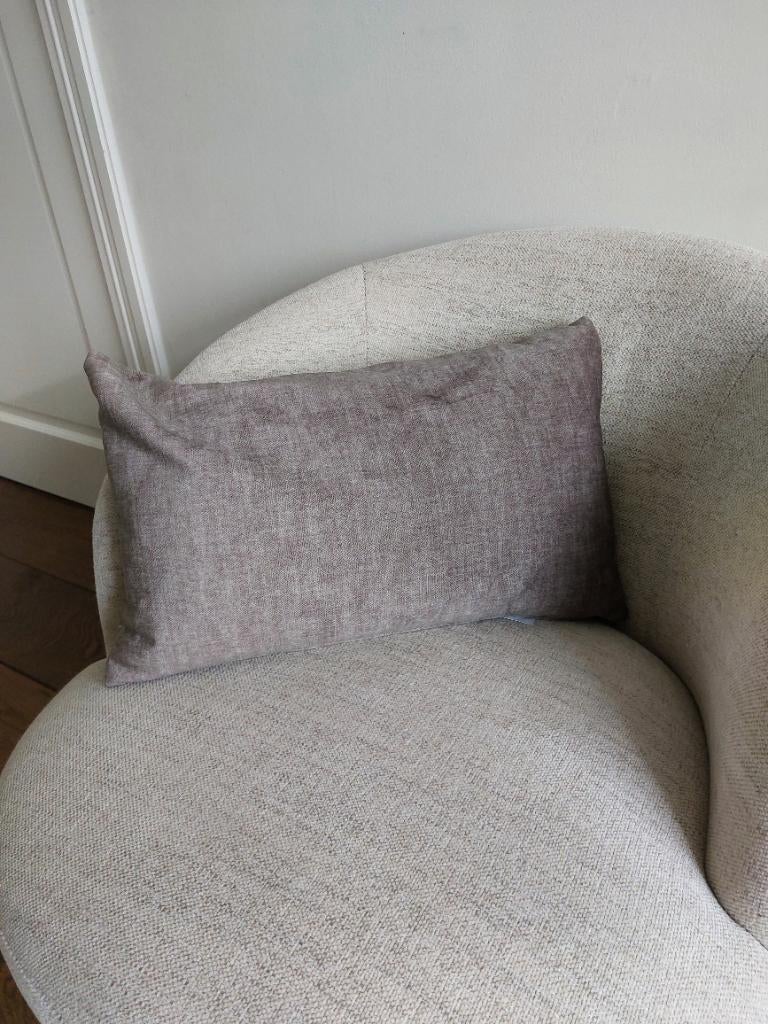 Nieuw kussen, Huis en Inrichting, Woonaccessoires | Kussens, Ophalen of Verzenden, Nieuw, Bruin, Rechthoekig