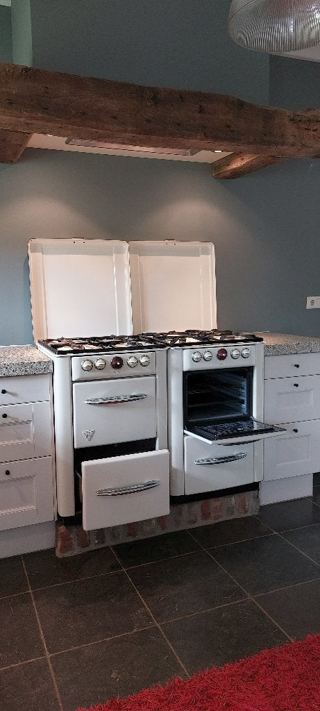 2 Atag gasfornuizen met oven incl. keuken met Terazzoblad, Ophalen, Gebruikt, 60 cm of meer, 4 kookzones