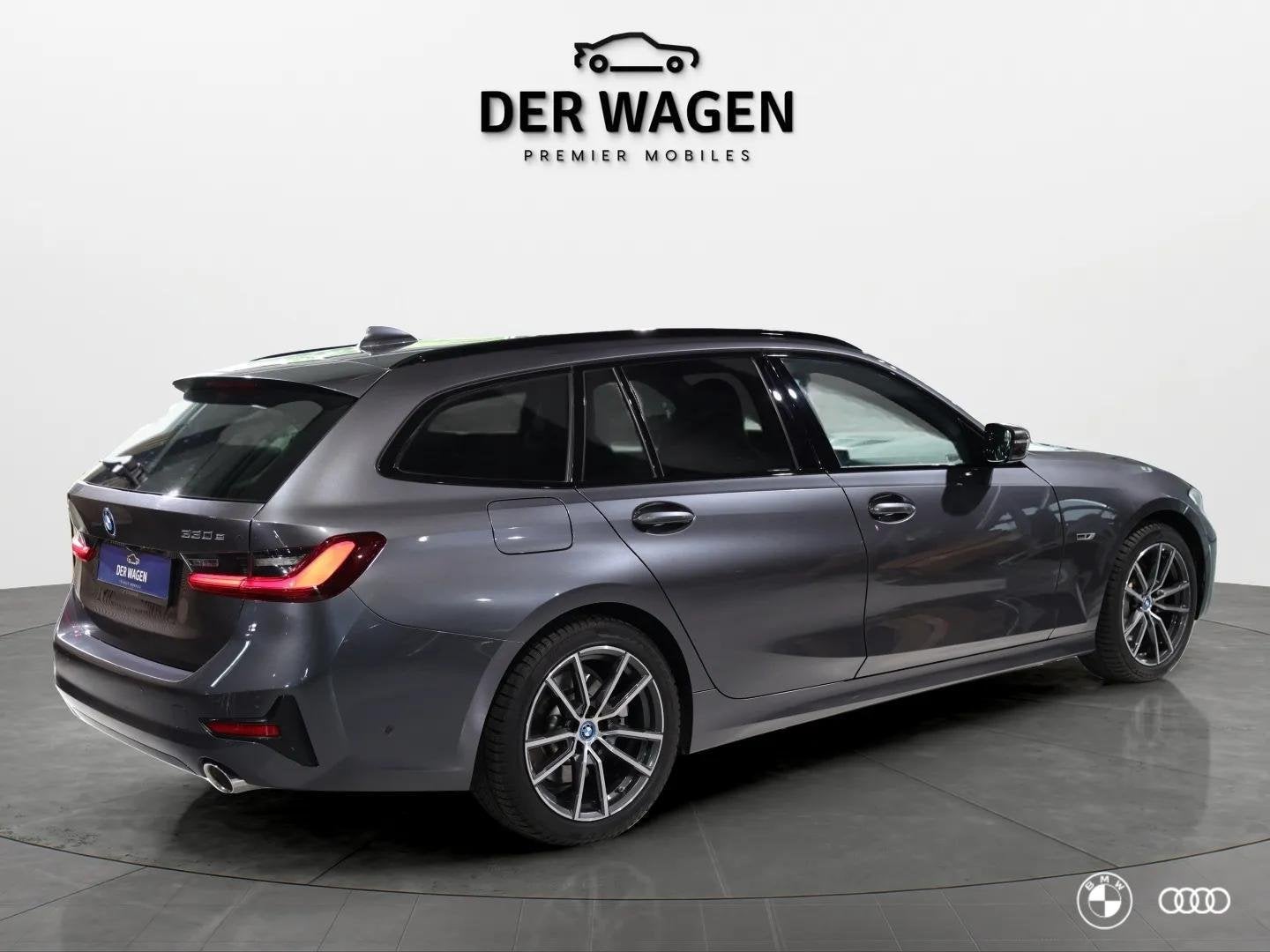 BMW 330E xDrive SPORTLINE / DODEHOEK / AMBIENTE / TREKHAAK /, Auto's, 1998 cc, 4 cilinders, Leder en Stof, Plug-in hybride