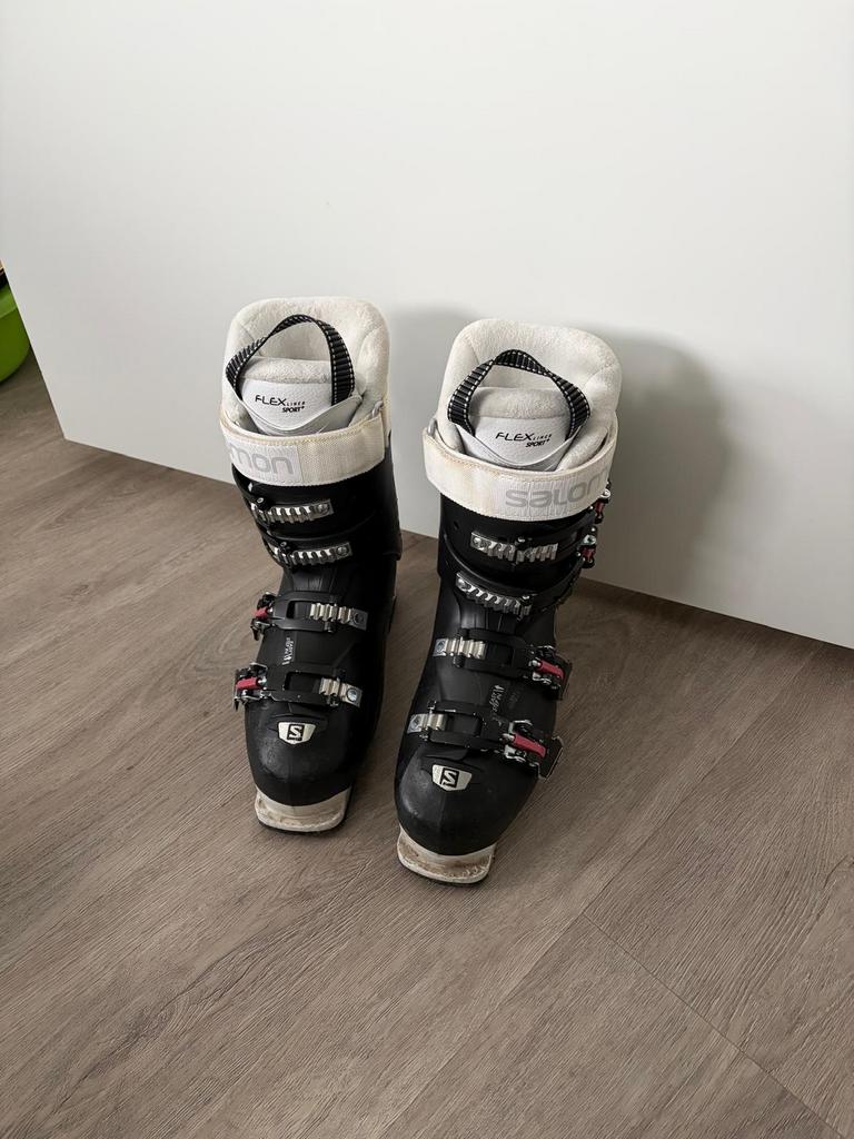 Salomon Dames skischoenen maat 39, Sport en Fitness, Skiën en Langlaufen, Ophalen, 160 tot 180 cm, Gebruikt, Schoenen