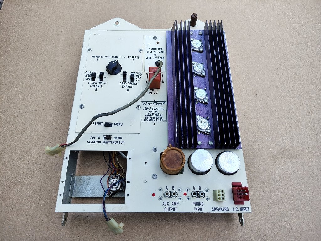 Versterker/ 556 Wurlitzer 1050/ 3600/ 3700/3800 jukebox, Verzamelen, Automaten | Jukeboxen, Verzenden, Gebruikt, 1950 tot 1960