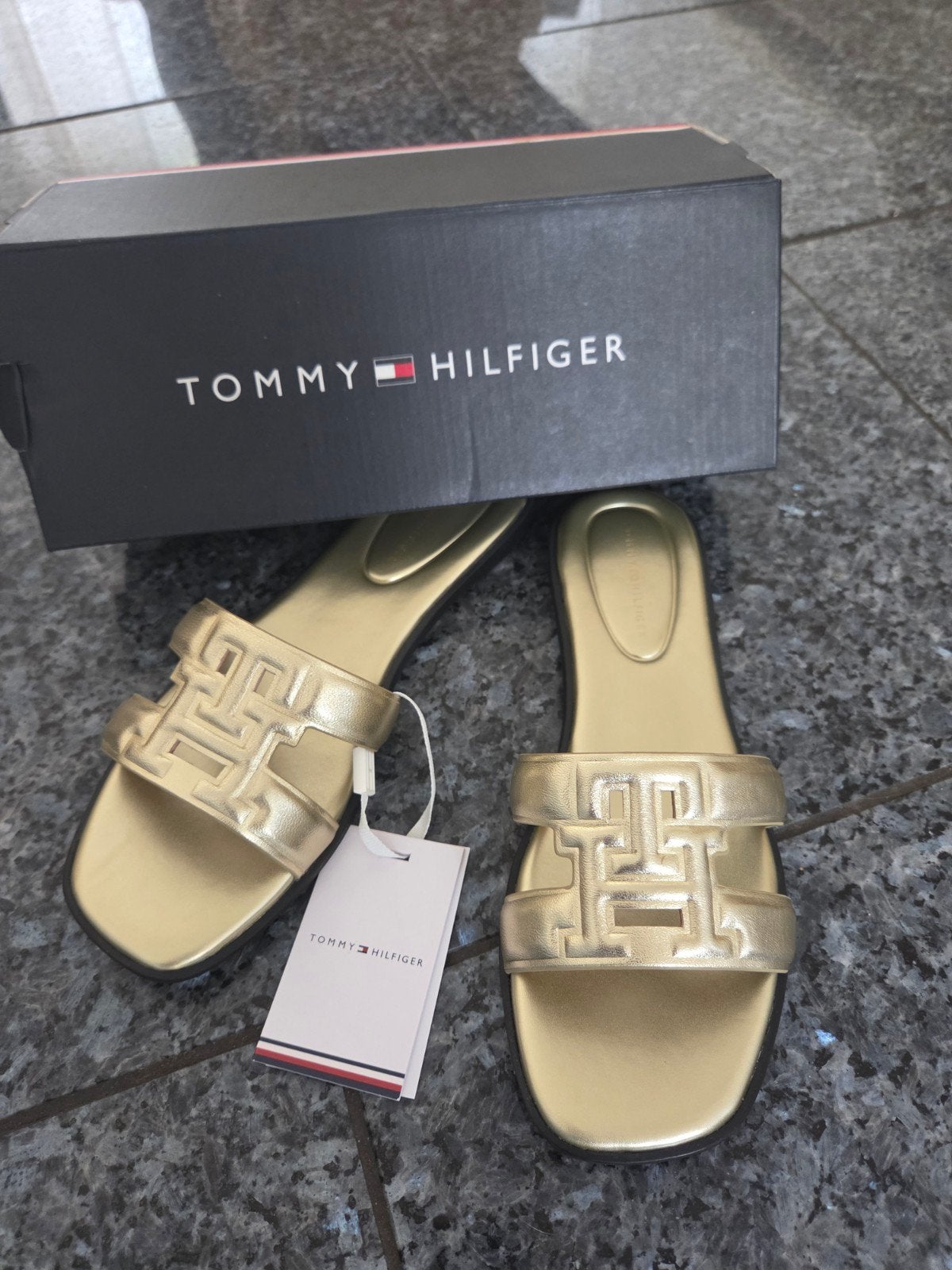 te koop tommy hilfiger slippers maat 37 nieuw💥💥, Kinderen en Baby's, Ophalen of Verzenden, Nieuw, Meisje, Schoentjes
