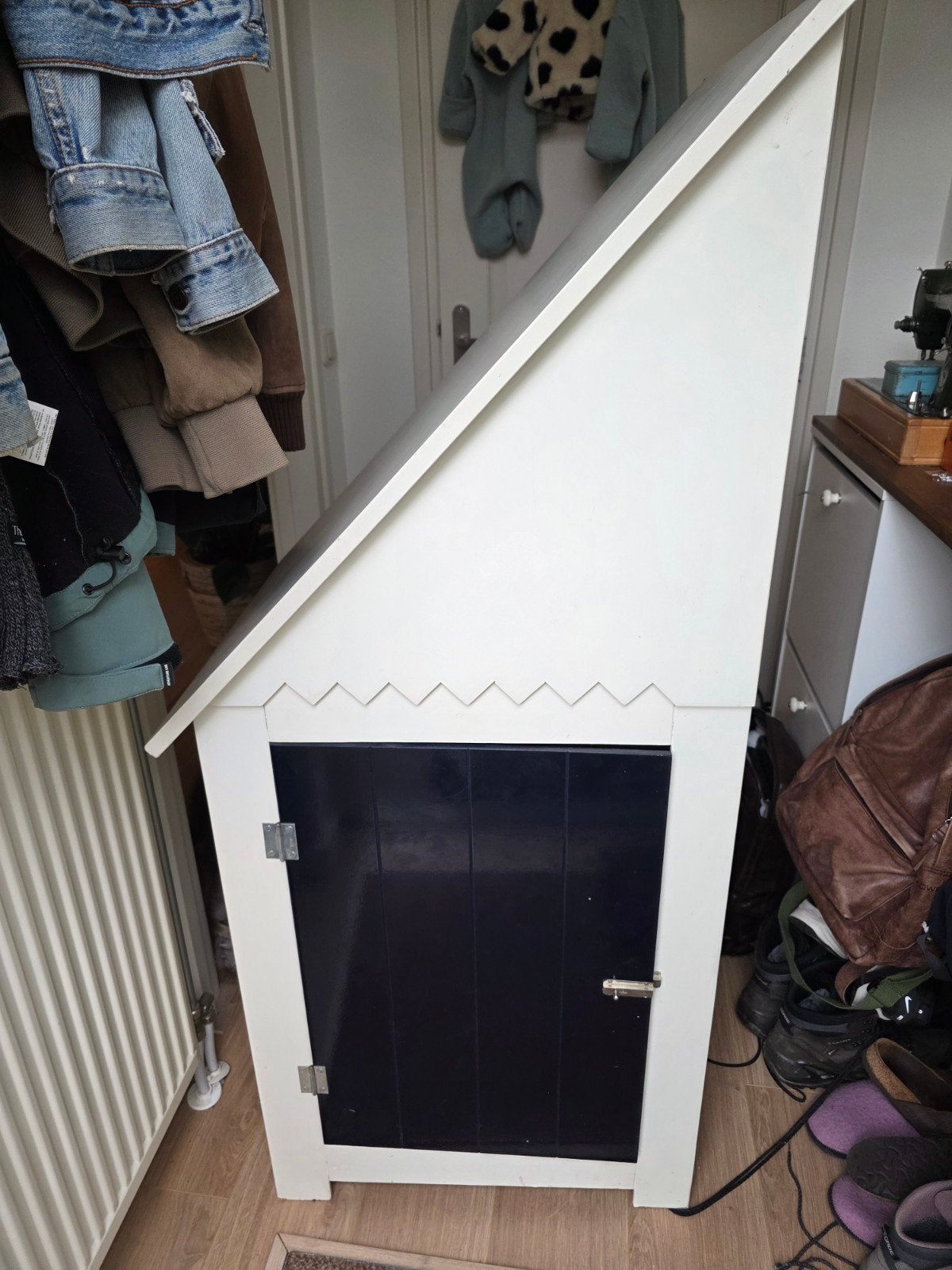 Uniek kastje met schuin dakje voor kinderkamer, Ophalen, Gebruikt, Kast, 105 cm of meer