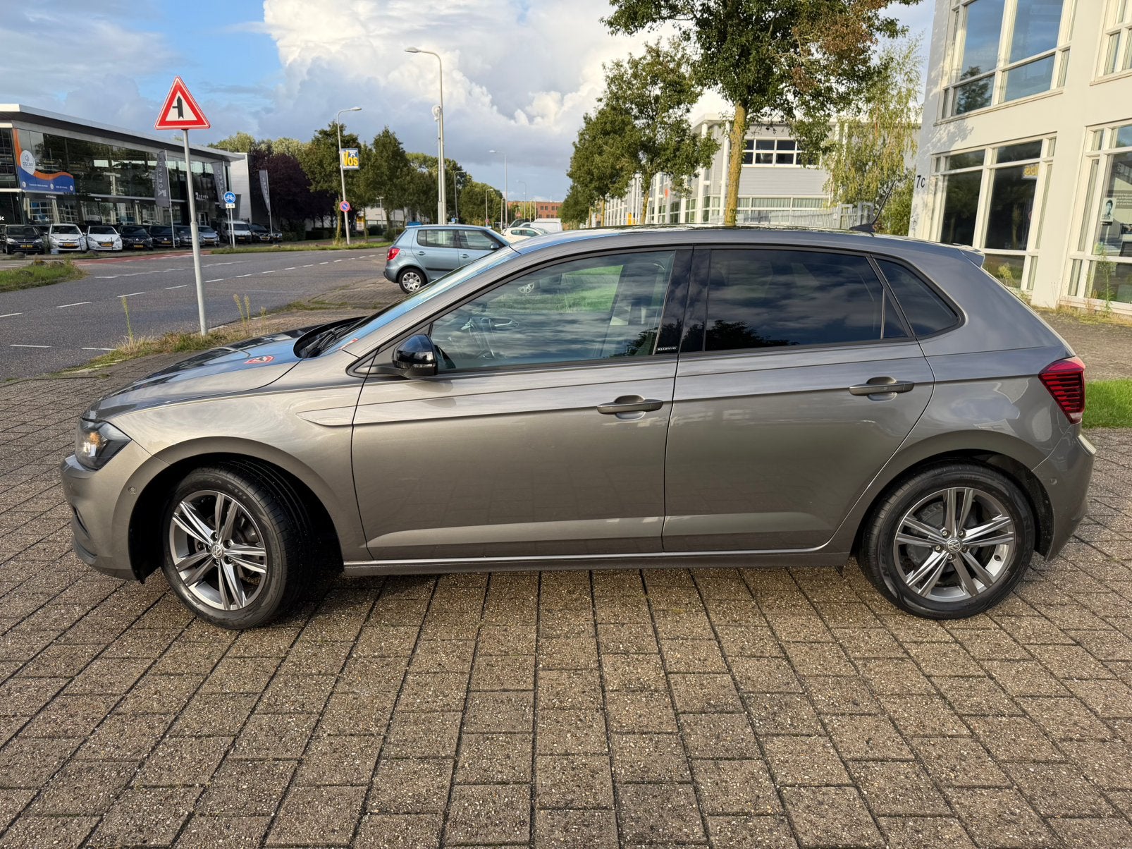 Volkswagen Polo 1.0 TSI IQ.Drive DSG 2019, 95 pk, 49 €/maand, Particulier, 1080 kg