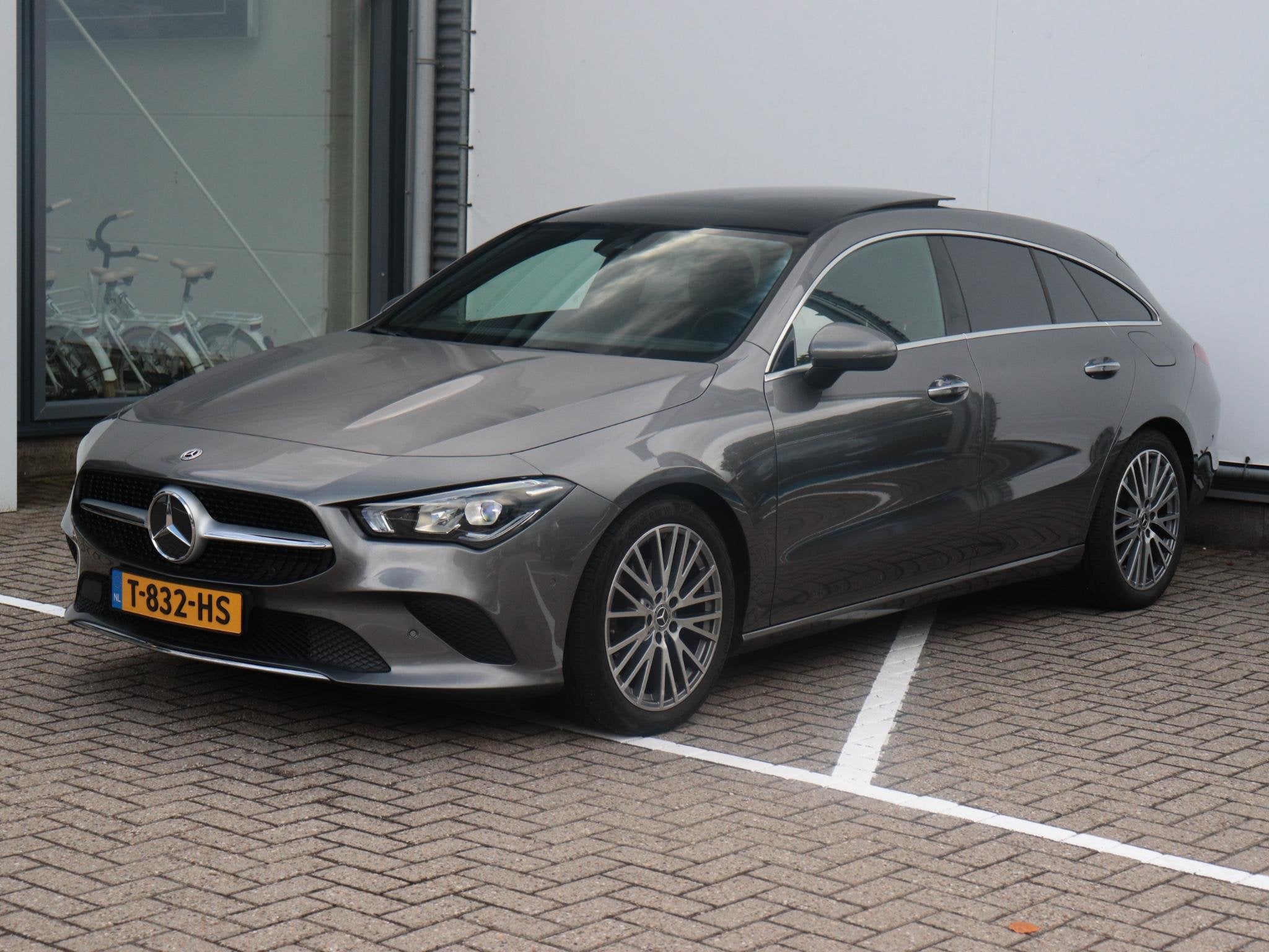 Mercedes-Benz CLA-klasse Shooting Brake 180 Luxury Line | Tr, Auto's, CLA, 136 pk, Gebruikt, 4 cilinders