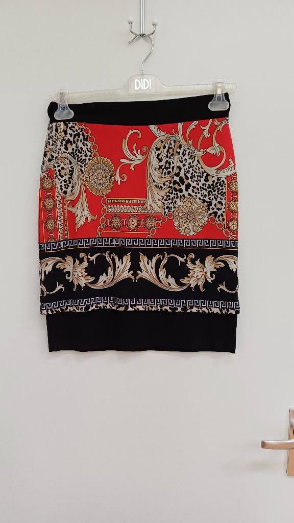 Joseph Ribkoff rok, zwart met rood en wit, maat 36, Zwart, Joseph Ribkoff, Ophalen of Verzenden, Zo goed als nieuw