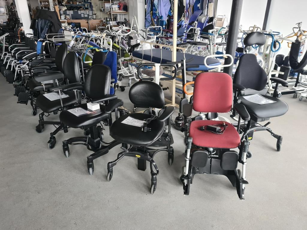 Trippelstoel electrisch en/of handbediend, Ophalen, Nieuw