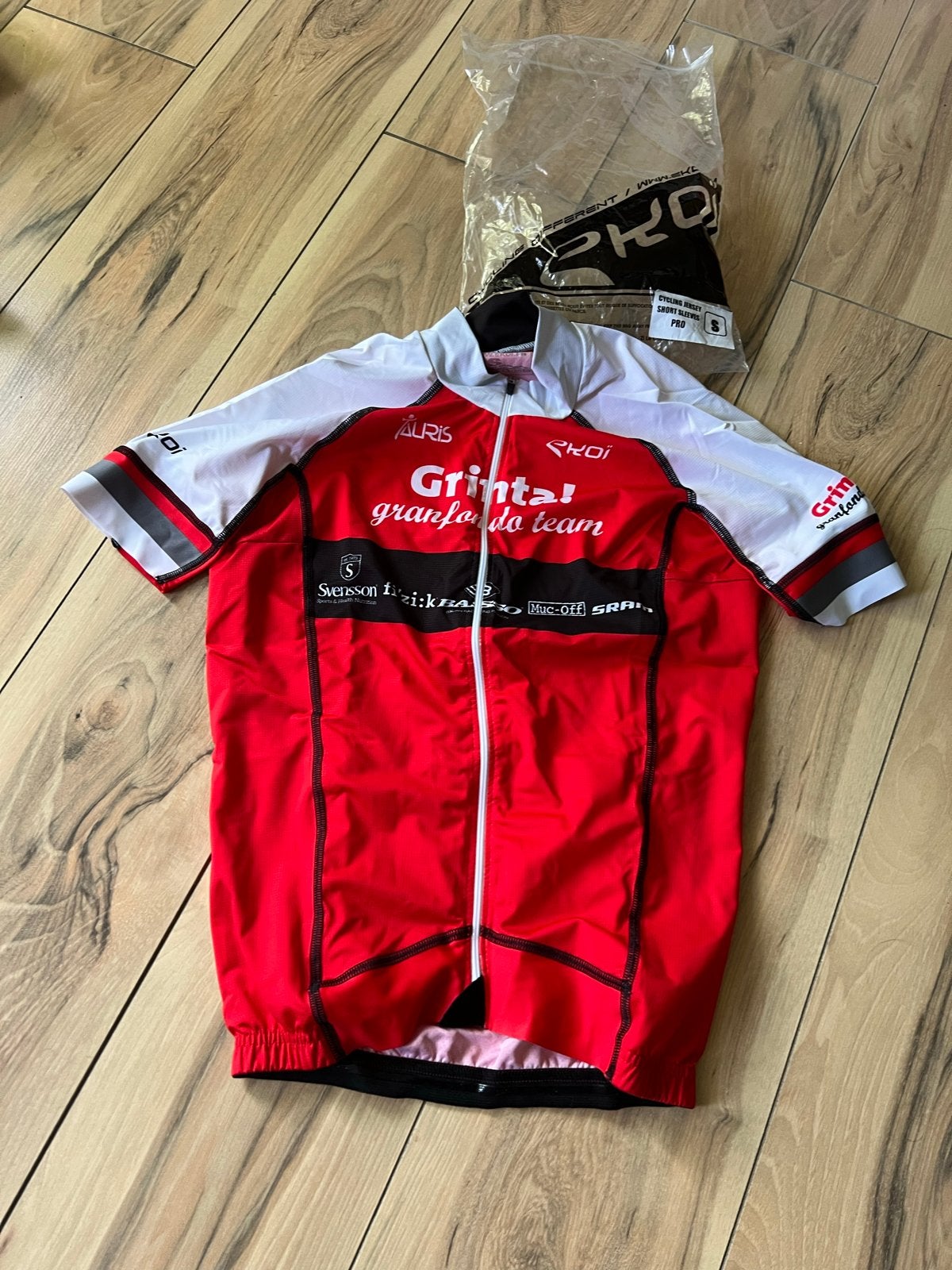 Nieuw Ekoi fietsshirt Maat S, S, Dames, Nieuw, Ophalen of Verzenden