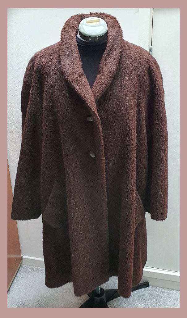 Vintage XXXL wintermantel – bruine imitatiebont, retrostijl, Bruin, Ophalen of Verzenden, Gedragen, Jas of Mantel