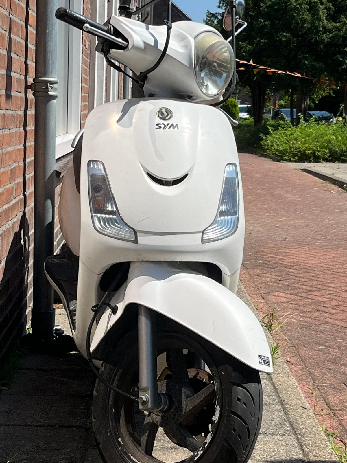 Sym Orbit II 50 Scooter wit, Ophalen, Maximaal 45 km/u, Zo goed als nieuw, Benzine