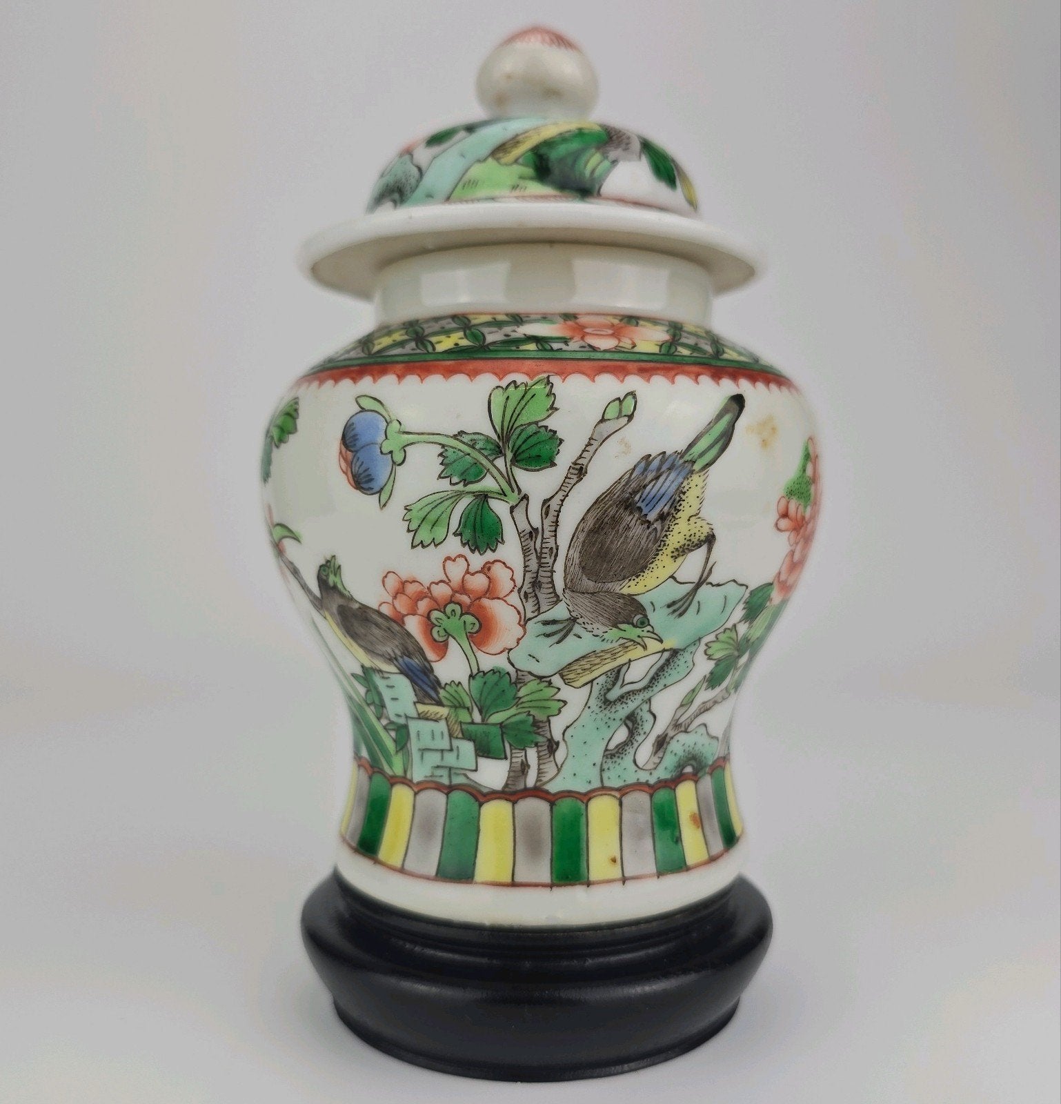 Chinese famille verte gemberpot op sokkel, Chinees porselein, Antiek en Kunst, Antiek | Porselein, Ophalen of Verzenden