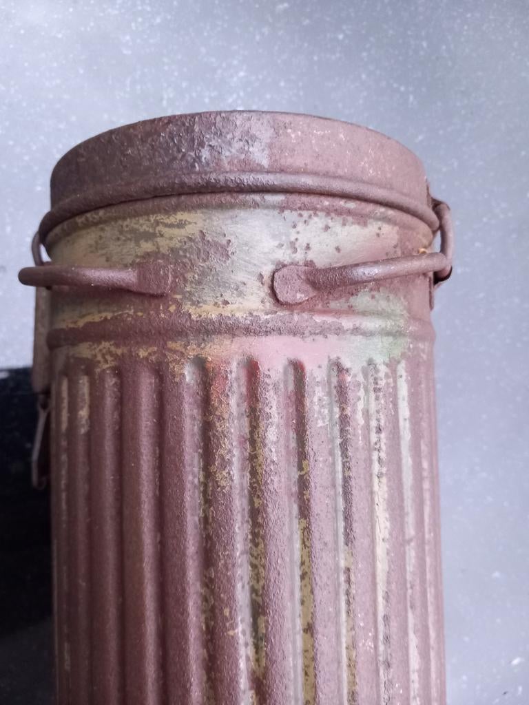 Duitse gecamoufleerde Gasmasker Koker WO2, origineel, Verzamelen, Militaria | Tweede Wereldoorlog, Ophalen of Verzenden, Landmacht