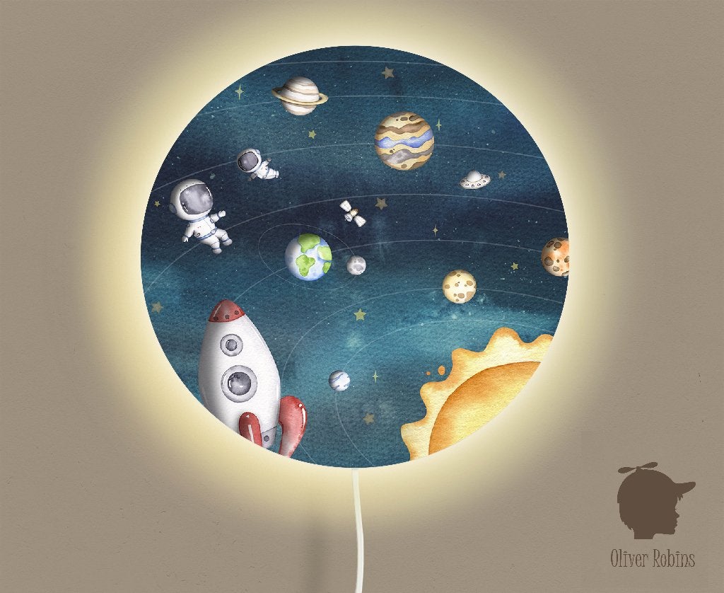 Ronde Wandlamp Space Joy 35 cm (Ø) Oliver Robins, Bi & Li Creaties, Nieuw, Ophalen of Verzenden, Bilicreaties@gmail.com