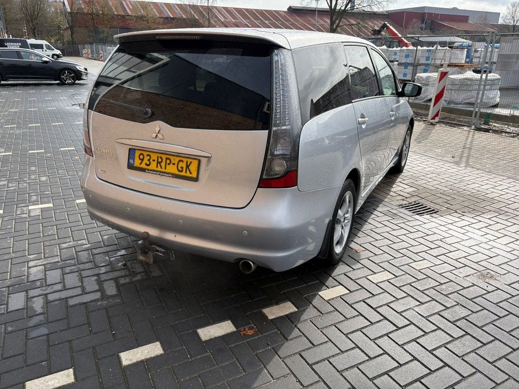 Mitsubishi Grandis 2.4-16V Intense, Auto's, Mitsubishi, Voorwielaandrijving, Gebruikt, 7 stoelen, Bedrijf