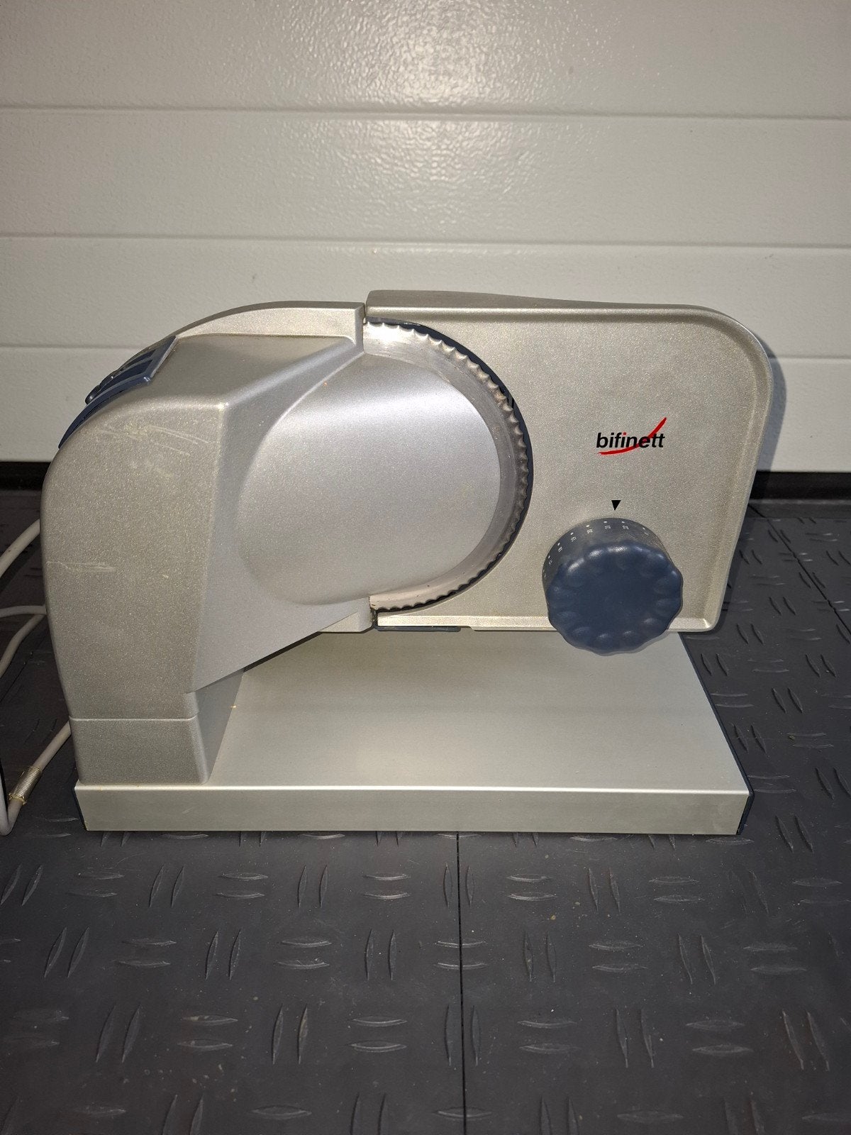Bifinett snijmachine, amper gebruikt., Ophalen of Verzenden, Zo goed als nieuw, Lockmachine, Overige merken
