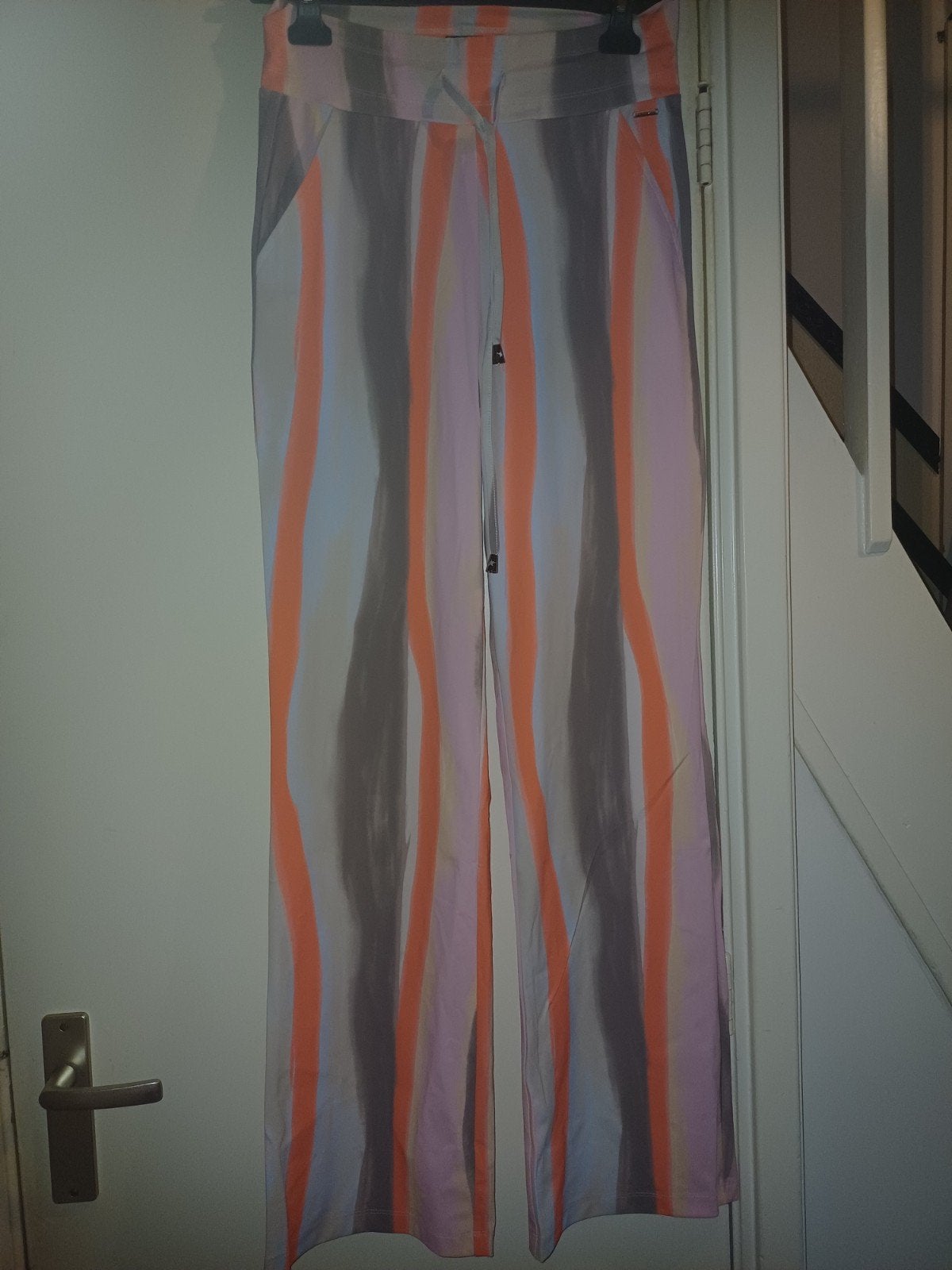 Mi Piace travelbroek straight leg Grape Apple Swirly print, Mp, Mp, Meerkleurig, Nieuw