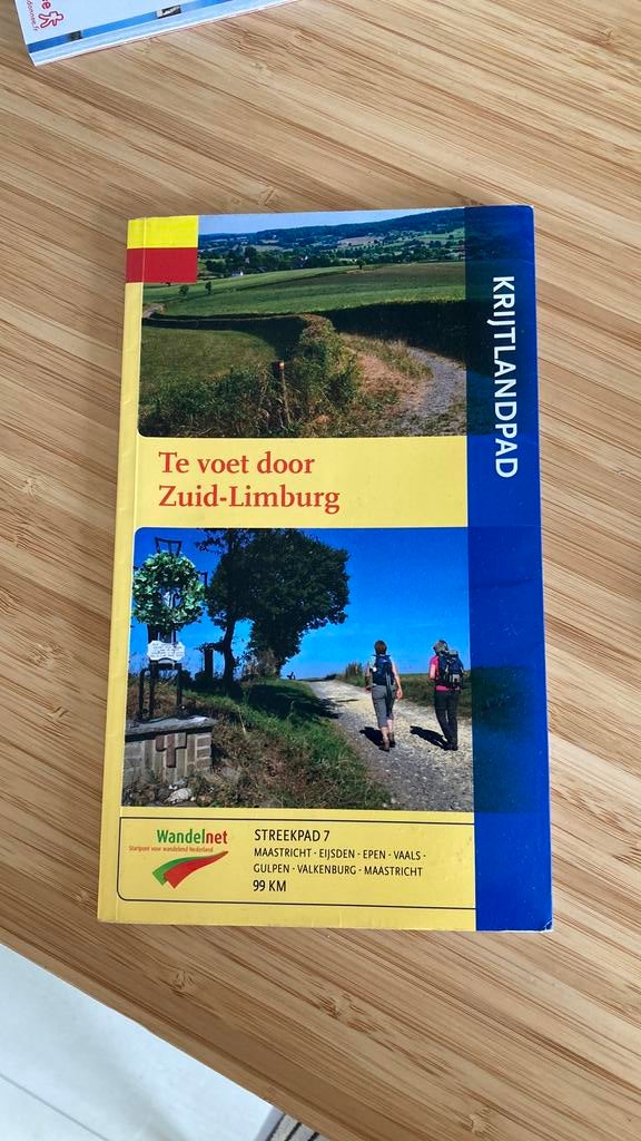 Wandelgids krijtlandpad Zuid Limburg, Boeken, Fiets- of Wandelgids, Ophalen of Verzenden, Benelux, Gelezen