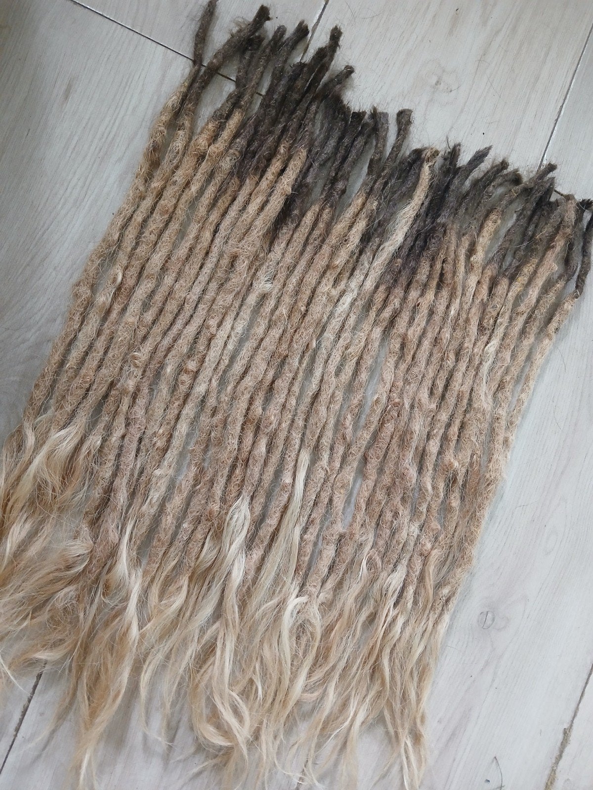 31 permanent blonde human hair dreadlocks, Ophalen of Verzenden, Nieuw, Pruik of Haarverlenging