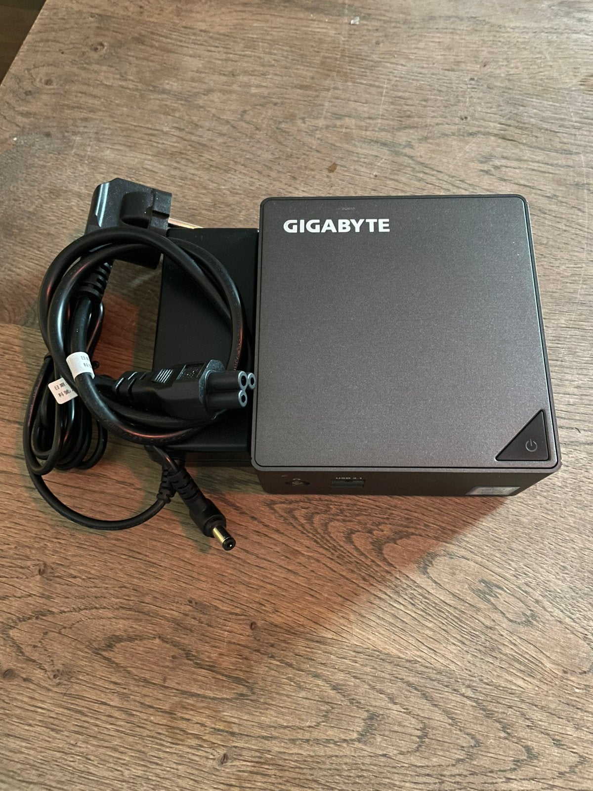 Mini pc / NUC 7e gen, 2 tot 3 Ghz, Verzenden, Zo goed als nieuw, SSD