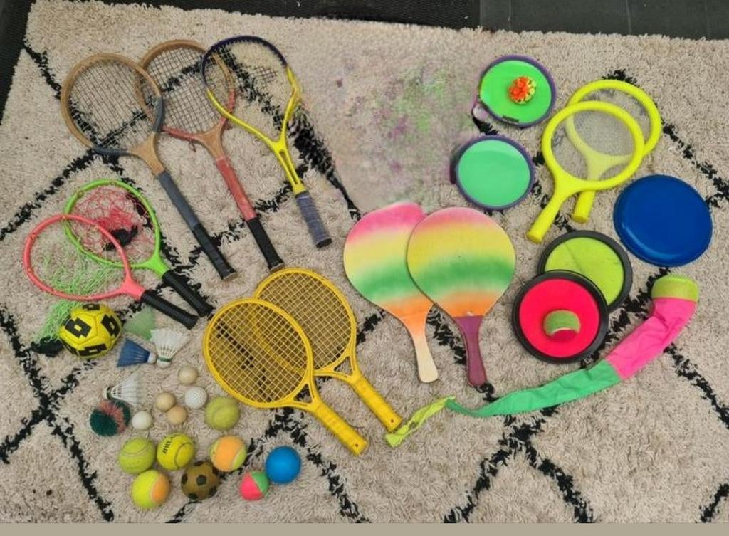 Grote set buitenspeelgoed: tennis, badminton, vangbal & meer, Ophalen of Verzenden, Gebruikt