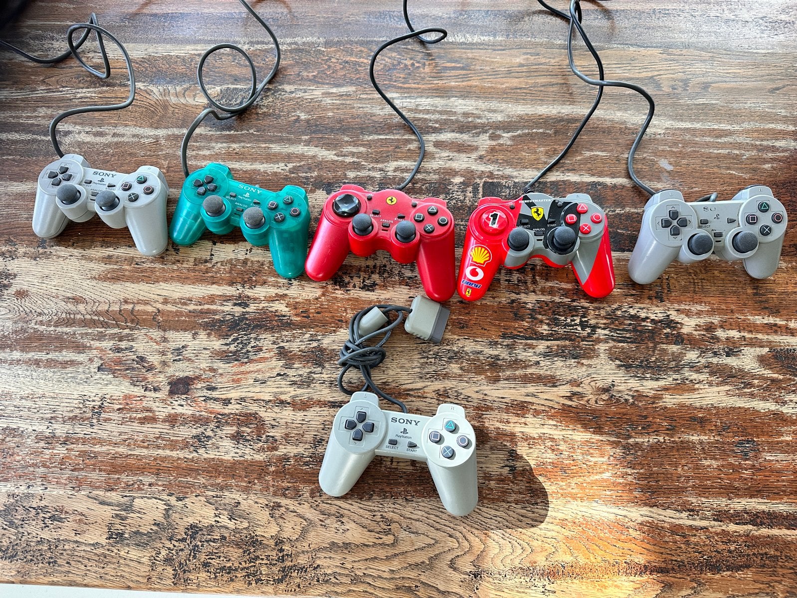 Partij van 5 Vintage Controllers PS1 & PS2 (incl. Ferrari), Ophalen of Verzenden, Gebruikt, Controller, PlayStation 1