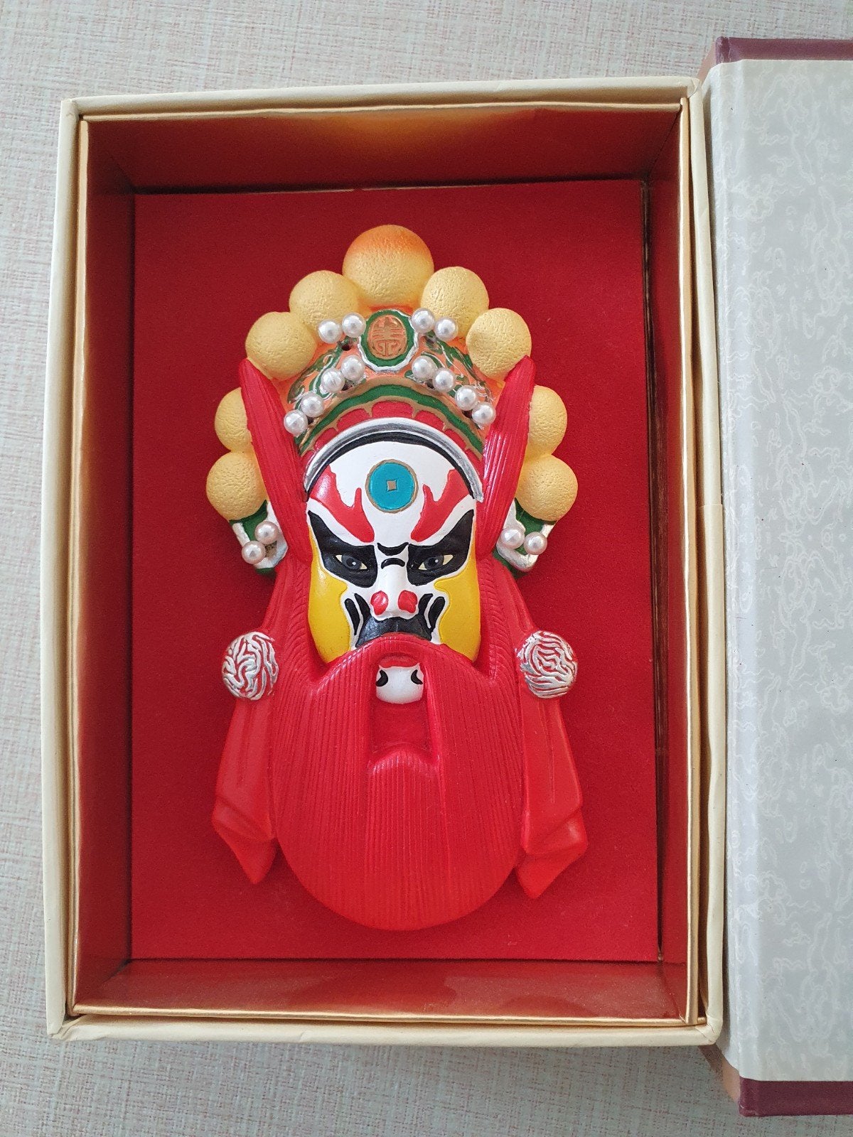 Chinees opera masker in doos, handgemaakt, Fengyatang, Handgemaakt, Masker, China, Meerkleurig