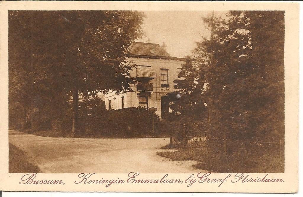 Bussum Koningin Emmalaan bij Graaf Florislaan., Ophalen of Verzenden, 1920 tot 1940, Ongelopen, Noord-Holland