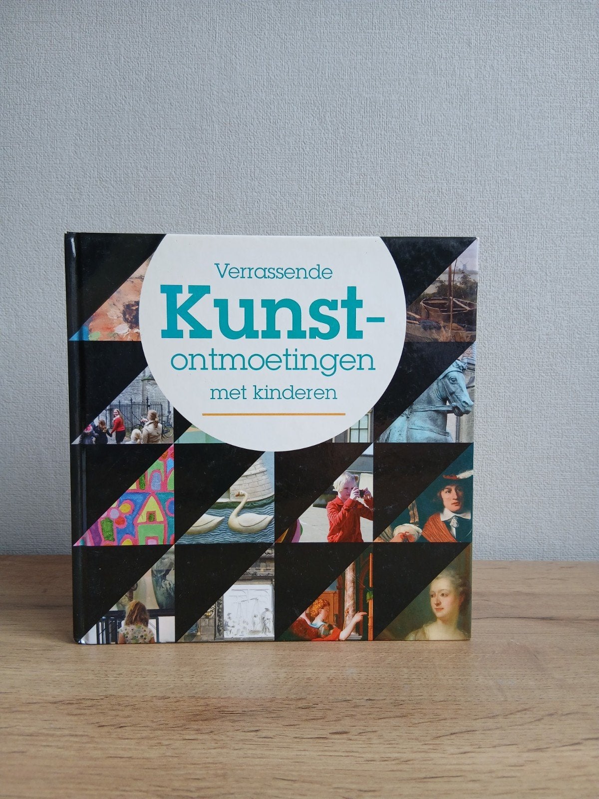 Verrassende kunstontmoetingen met kinderen, Boeken, Ophalen of Verzenden, Zo goed als nieuw